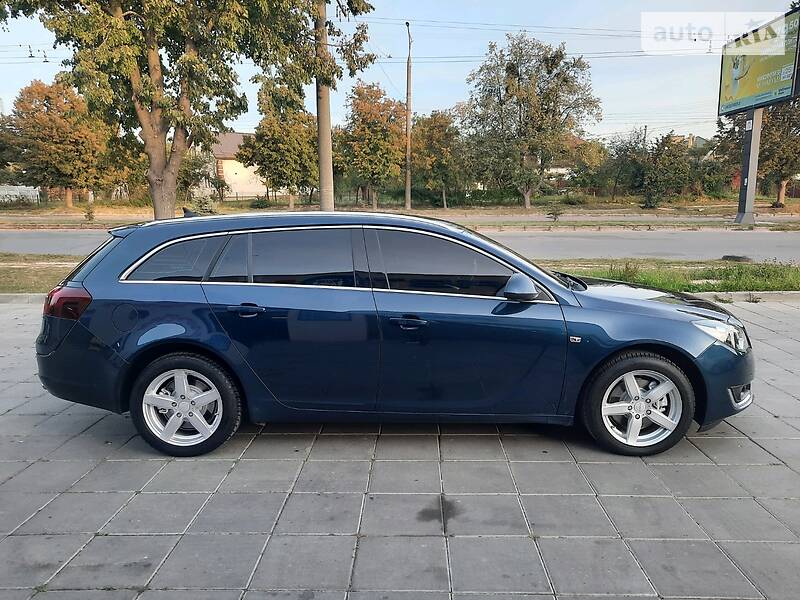 Универсал Opel Insignia 2014 в Луцке