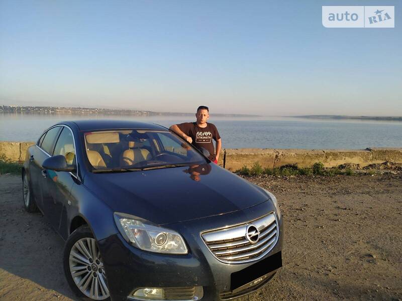Хэтчбек Opel Insignia 2012 в Золочеве фото 12 Хэтчбек Opel Insignia 2012 в Золочеве