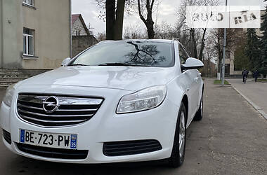 Универсал Opel Insignia 2010 в Ровно