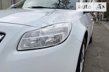 Универсал Opel Insignia 2010 в Ровно