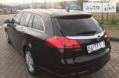 Универсал Opel Insignia 2012 в Косове