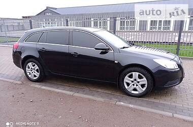 Универсал Opel Insignia 2012 в 