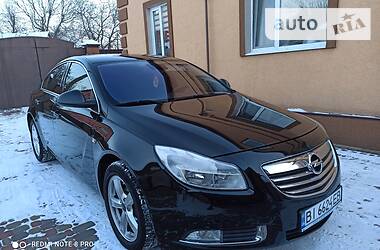 Седан Opel Insignia 2010 в Миргороде