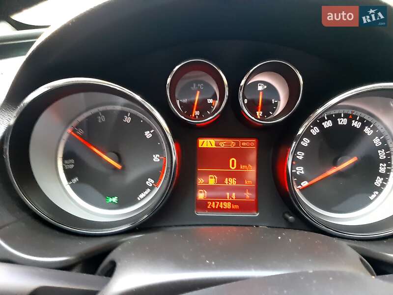 Седан Opel Insignia 2012 в Кам'янці-Бузькій фото 11 Седан Opel Insignia 2012 в Кам'янці-Бузькій