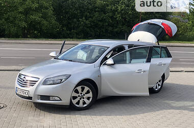 Универсал Opel Insignia 2011 в Львове