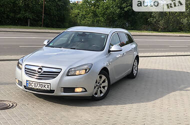 Универсал Opel Insignia 2011 в Львове