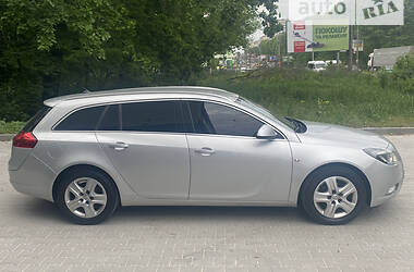 Универсал Opel Insignia 2013 в Тернополе