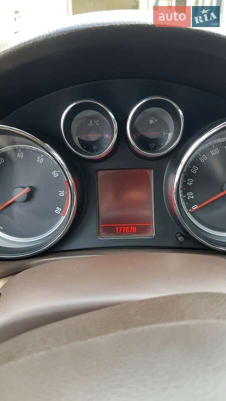 Ліфтбек Opel Insignia 2009 в Ізмаїлі