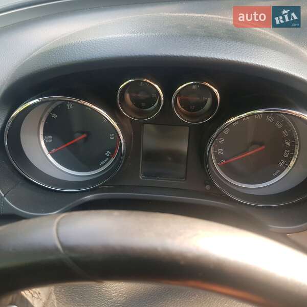 Универсал Opel Insignia 2012 в Запорожье