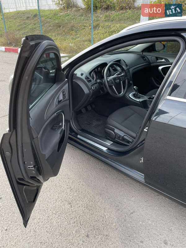Универсал Opel Insignia 2012 в Тетиеве