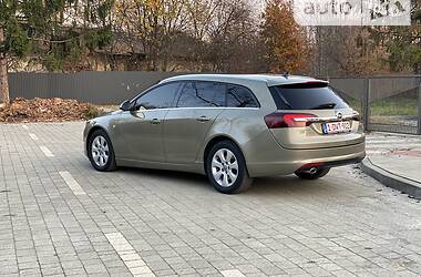 Универсал Opel Insignia 2015 в Ивано-Франковске