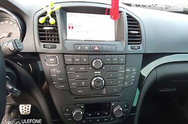Универсал Opel Insignia 2012 в 