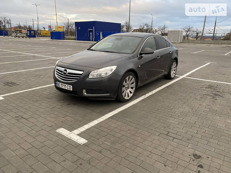 Хэтчбек Opel Insignia 2010 в Николаеве