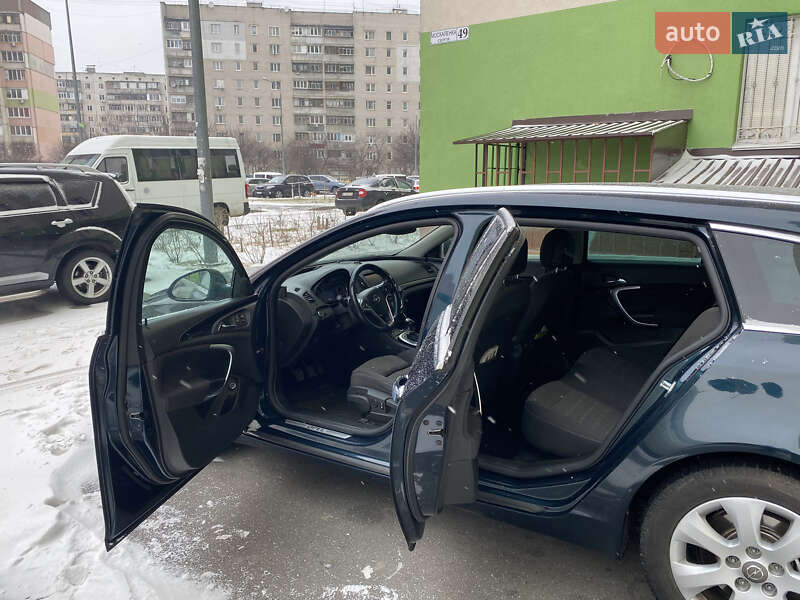 Универсал Opel Insignia 2014 в Киеве