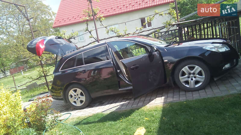Универсал Opel Insignia 2012 в Бучаче