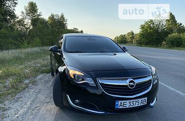 Хетчбек Opel Insignia 2016 в Дніпрі