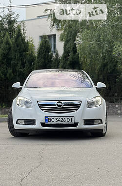 Седан Opel Insignia 2011 в Стрые