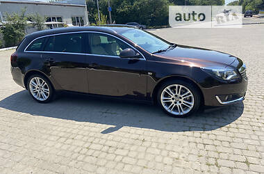 Універсал Opel Insignia 2014 в Івано-Франківську