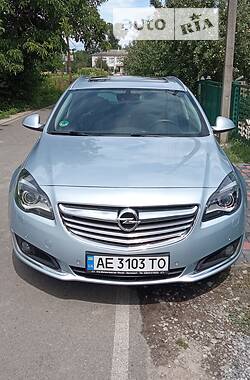 Универсал Opel Insignia 2014 в Царичанке