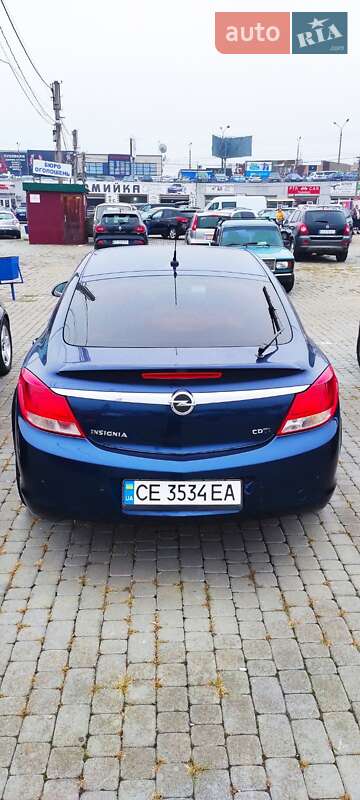 Седан Opel Insignia 2012 в Черновцах