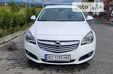 Унiверсал Opel Insignia 2014 в Ужгороді