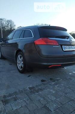 Универсал Opel Insignia 2010 в Чорткове