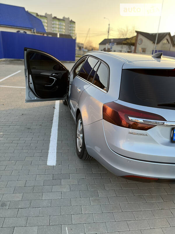 Універсал Opel Insignia 2016 в Калуші