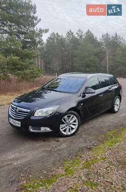 Универсал Opel Insignia 2013 в 