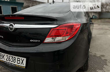 Ліфтбек Opel Insignia 2013 в Рівному