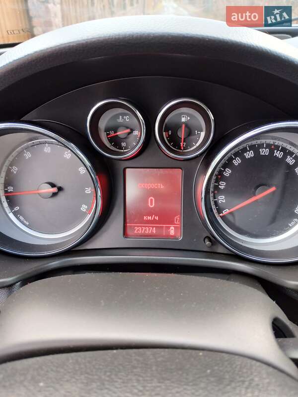 Универсал Opel Insignia 2009 в Черкассах фото 2 Универсал Opel Insignia 2009 в Черкассах