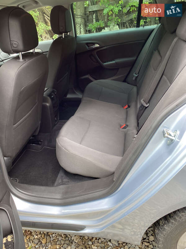 Универсал Opel Insignia 2013 в Коломые