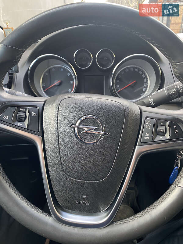 Универсал Opel Insignia 2013 в Коломые