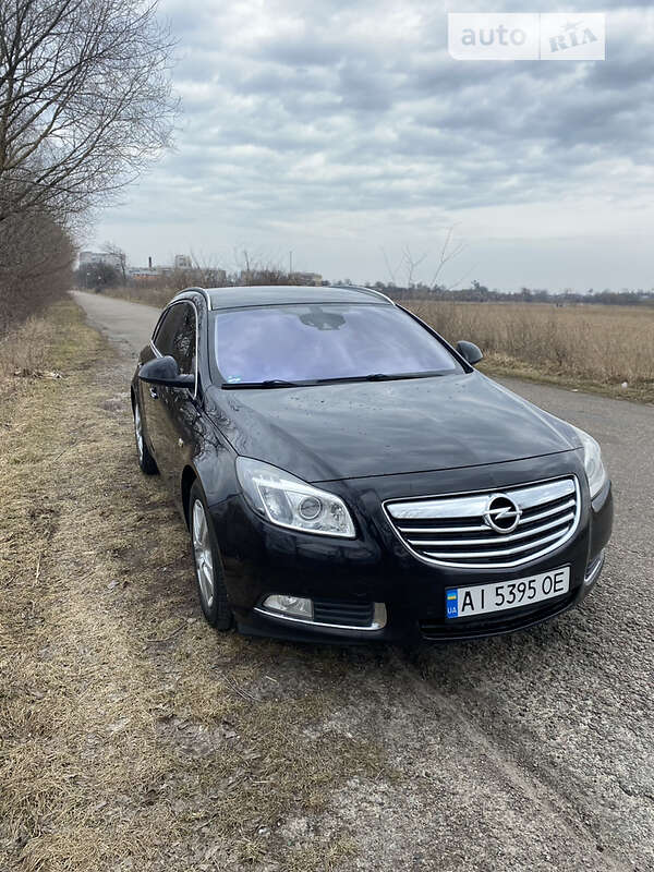 Универсал Opel Insignia 2009 в Яготине