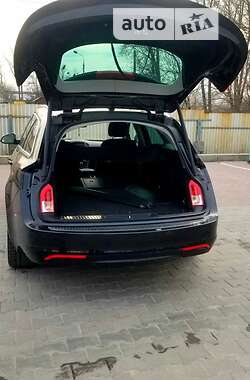 Универсал Opel Insignia 2011 в 