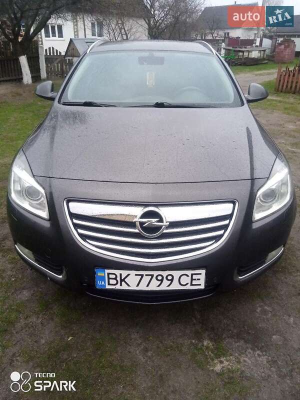 Универсал Opel Insignia 2009 в Рокитном