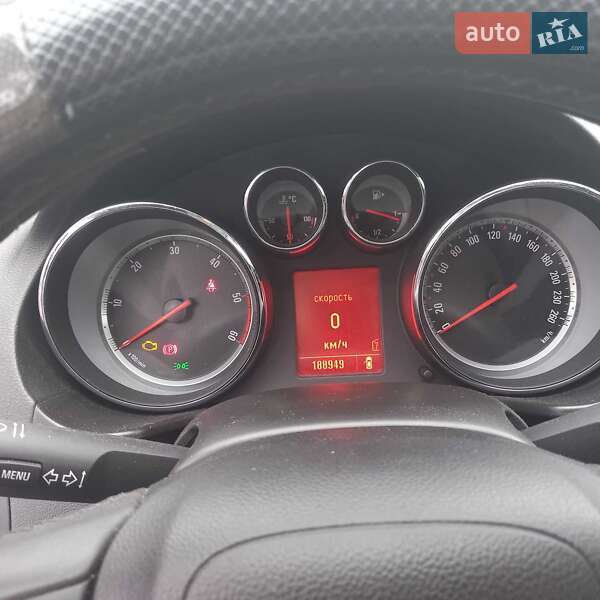 Универсал Opel Insignia 2011 в Львове