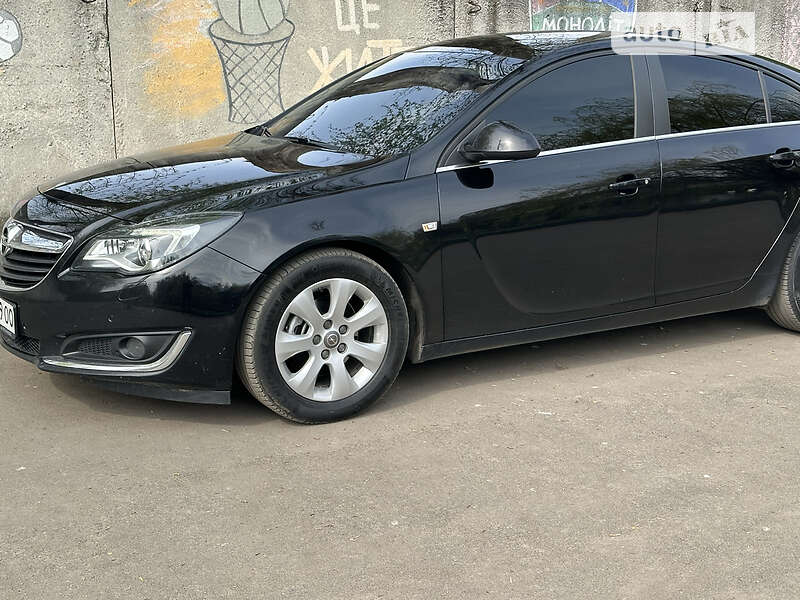 Лифтбек Opel Insignia 2016 в Казатине