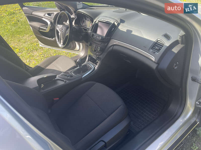 Универсал Opel Insignia 2014 в Хмельницком