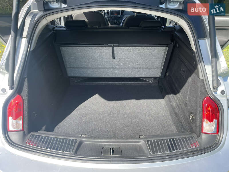 Универсал Opel Insignia 2014 в Хмельницком