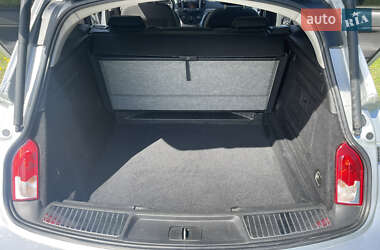 Универсал Opel Insignia 2014 в 