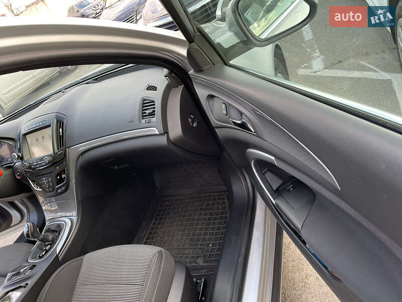 Універсал Opel Insignia 2015 в Києві фото 16 Універсал Opel Insignia 2015 в Києві
