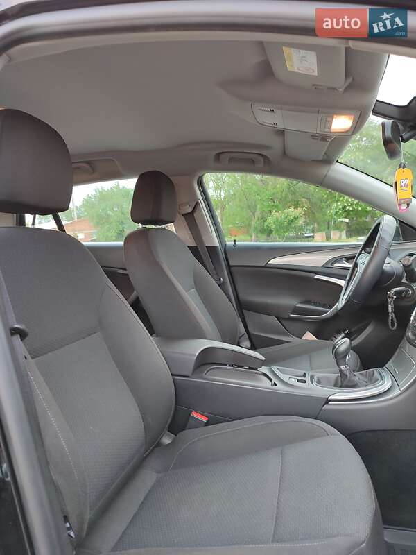 Універсал Opel Insignia 2016 в Білгороді-Дністровському