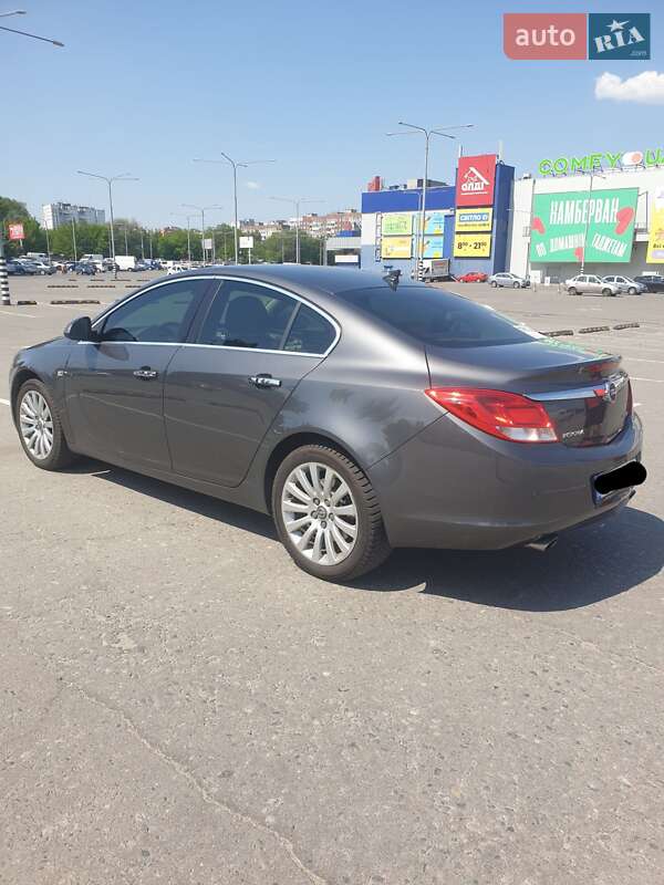 Седан Opel Insignia 2011 в Дніпрі