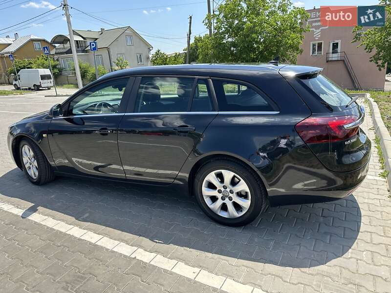 Универсал Opel Insignia 2013 в Черновцах