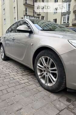 Ліфтбек Opel Insignia 2009 в 