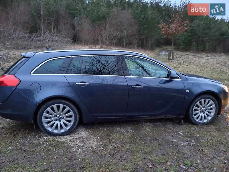 Универсал Opel Insignia 2009 в Волочиске