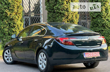 Седан Opel Insignia 2014 в 
