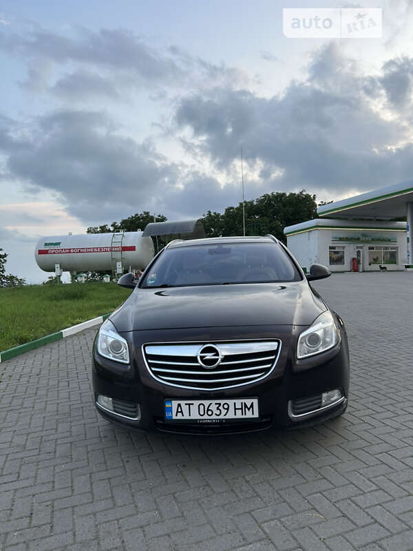 Универсал Opel Insignia 2012 в Ирпене