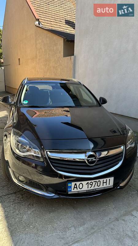 Универсал Opel Insignia 2015 в Берегово