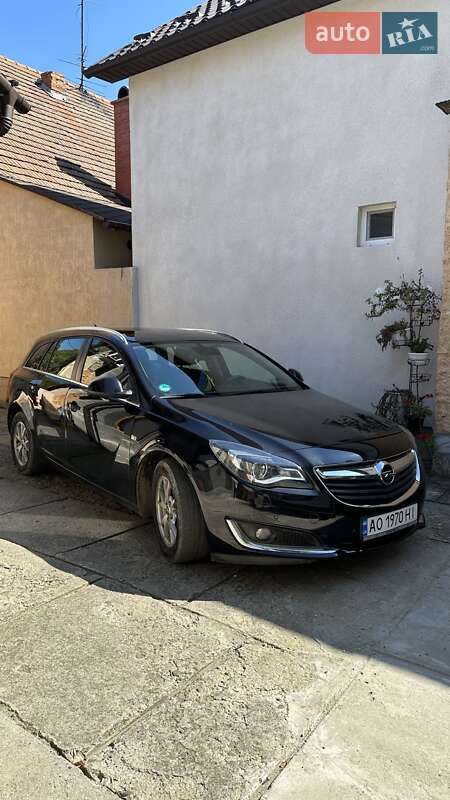 Универсал Opel Insignia 2015 в Берегово